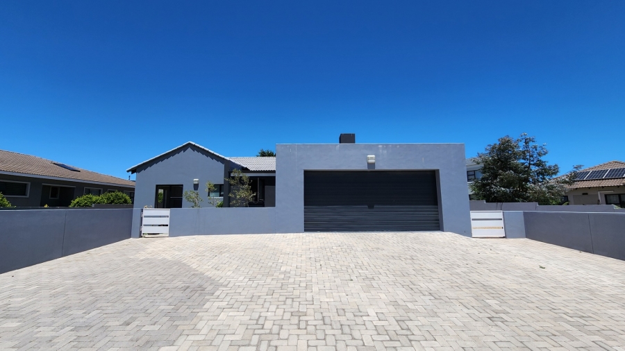 3 Bedroom Property for Sale in Country Club Western Cape